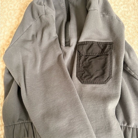 The North Face Charcoal Pullover with Black Sleeve Pocket - Picture 5 of 7